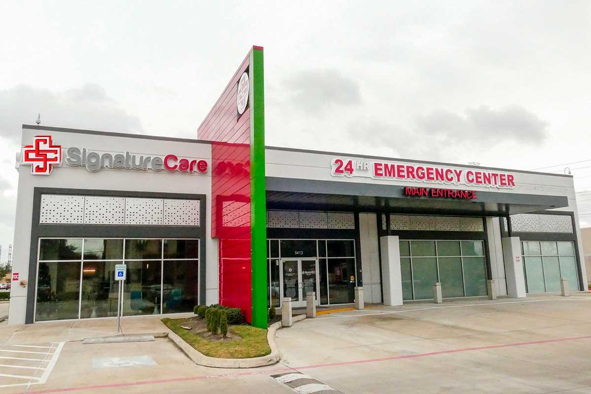 Bellaire Area Emergency Center Hosts Easter Bunny Bash